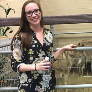 Meet your Posher, Monique